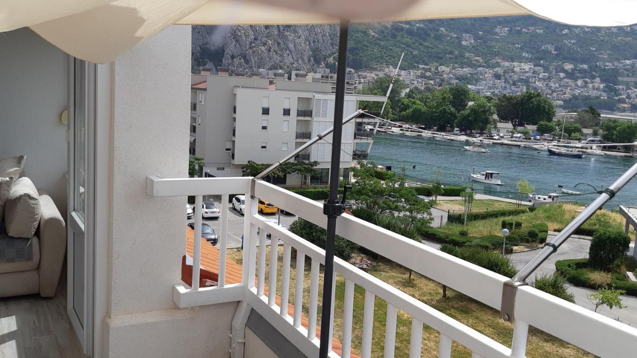 Seaview Apartment Omiš Exterior foto