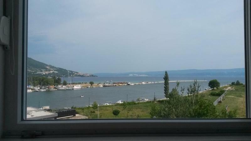 Seaview Apartment Omiš Exterior foto